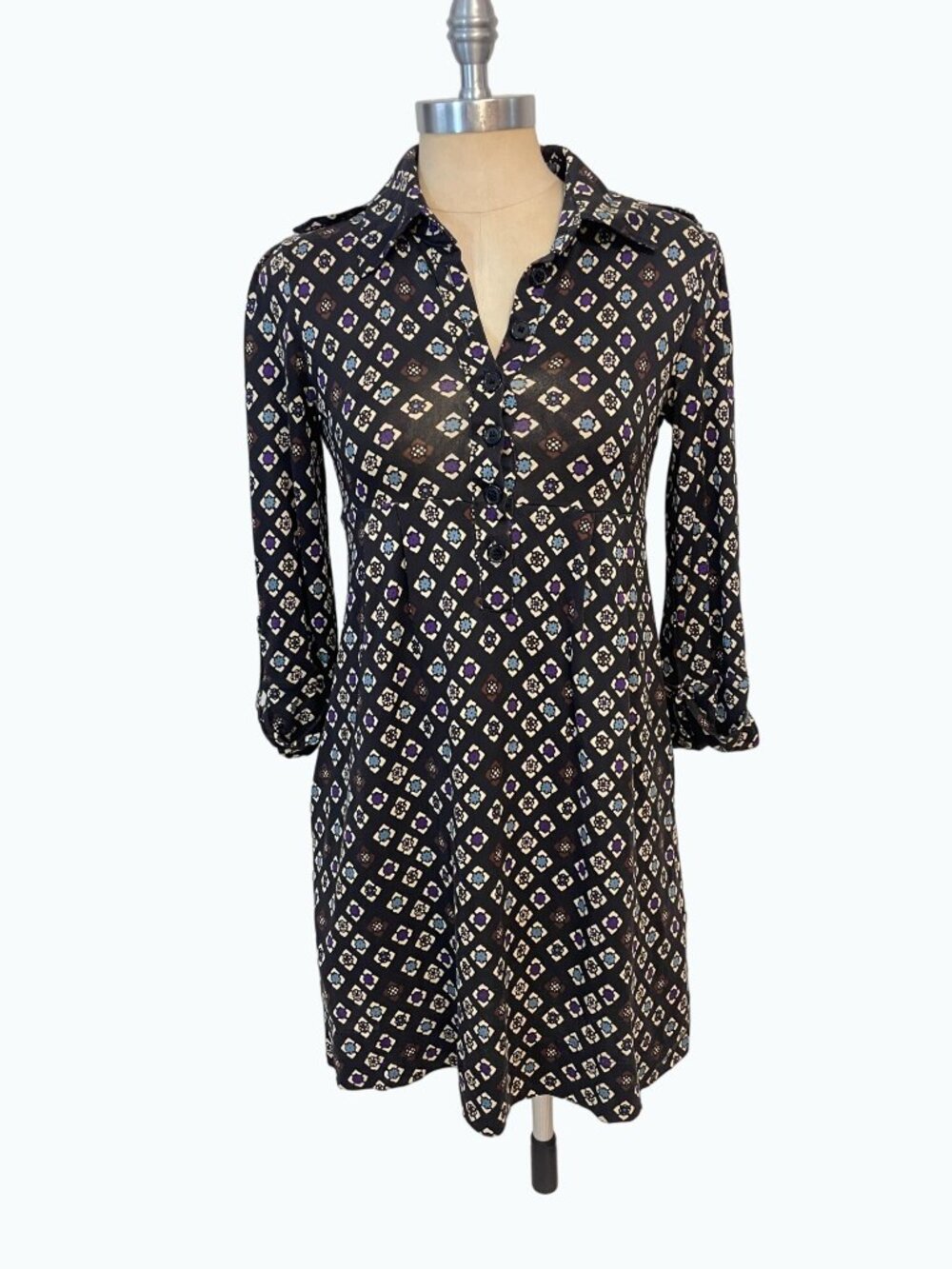 Diane von Furstenberg DVF Black Plum Print Silk Button up Dress size 2
